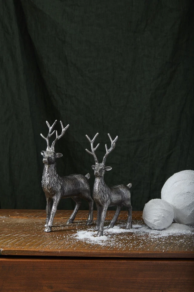 Par de 2 estatuillas de ciervos en tono negro y plateado estilizadas decoración del hogar de lujo Foto 2 de 3