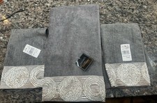 Avanti Galaxy Charcoal Gray Circles 1 Hand Towel  2 Fingertip Towels