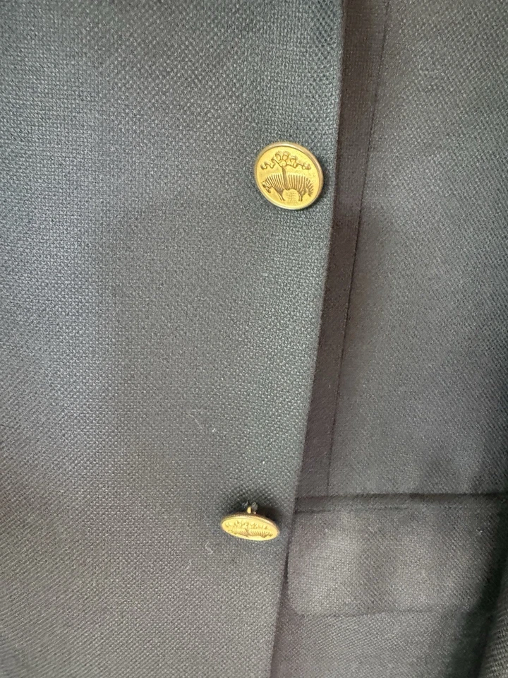 Brooks Brothers 346 Blazer Sports Coat 40R Mens 3/2 Gold Button Navy USA VGUC - Image 3 of 4