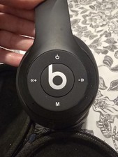 Beats by Dr. Dre Solo On Ear Black Wireless HeadphonesBluetooth Noise-Cancelling