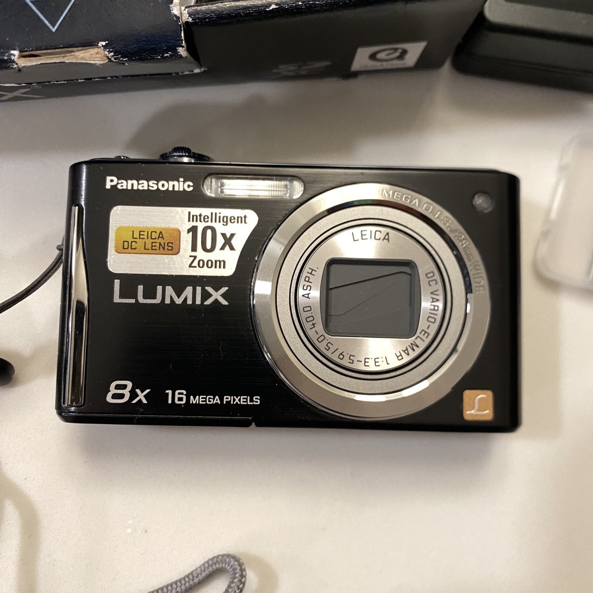 Panasonic LUMIX DMC-FS25 ゴールド (動作確認済) 概要 デジタルカメラ DMC-FS25 | LUMIX（ルミックス） ミラー