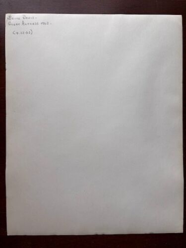 Strikingly Impressive Vintage 1960's 8x10 Cardstock Signed Photo by Bette Davis - Picture 4 of 4