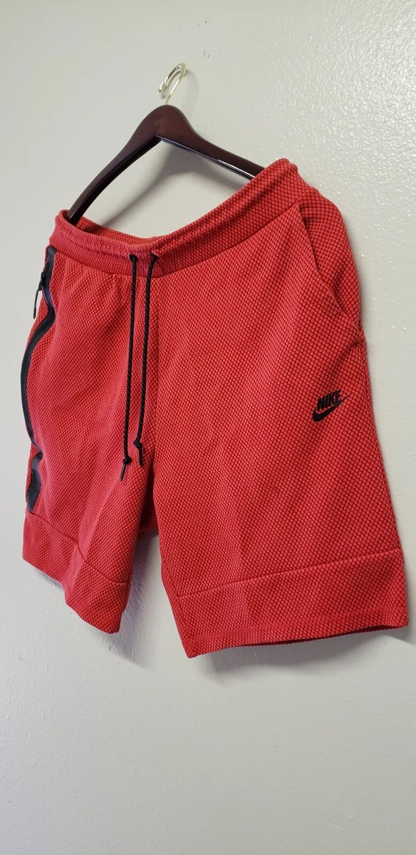 Nike tech fleece shorts red sale
