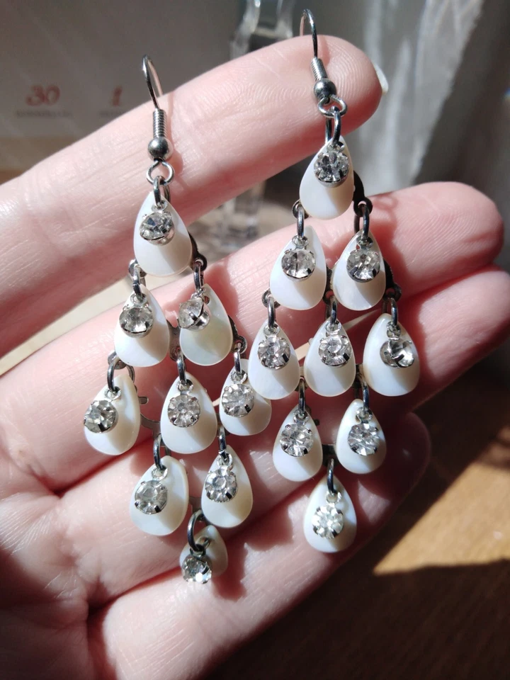 Ohrringe / Ohrhänger "Perlmuttraute" Perlmutt mit Zirkonia - Bild 4 von 4