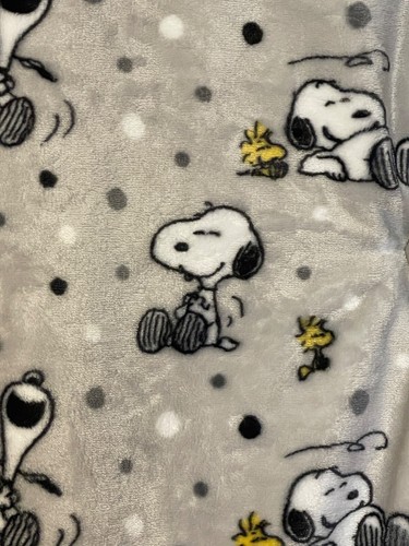 Grey SNOOPY & Woodstock Polka Dot OVERSIZE Throw Blanket 60x70 inch - Picture 2 of 2