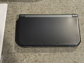 Nintendo New 3DS XL - Metallic Black - Complete In Box - Near Mint Condition!