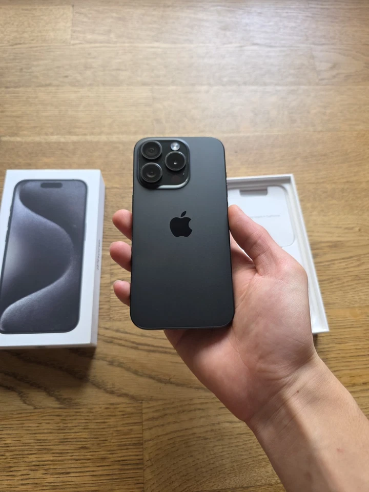 Apple iPhone 15 Pro · 128GB, Foto 4 von 5
