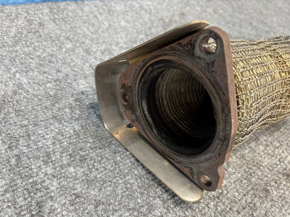 VOLVO S60 2019-2022 SISTEMA DE ESCAPE DEL MOTOR 2,0 L TUBO DE BAJADA DELANTERO OEM Foto 2 de 4