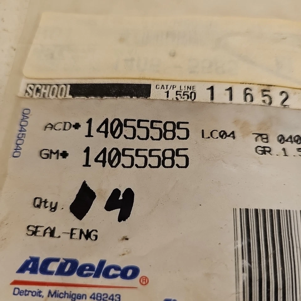 Lot Of 4 NOS OEM GM 14055585 Engine Oil Cooler Gasket 1985-1991 Chevrolet Blazer - Image 2 of 3