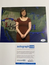 Vanessa Bayer "Saturday Night Live" AUTOGRAPH Signed 'SNL' 8x10 Photo ACOA