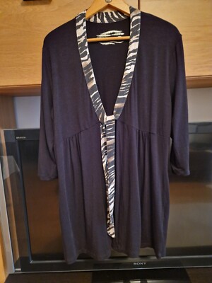 Neuwertig! Damen Strickjacke von Basler mit Stretch schwarz  Gr. 42, Tigermuster