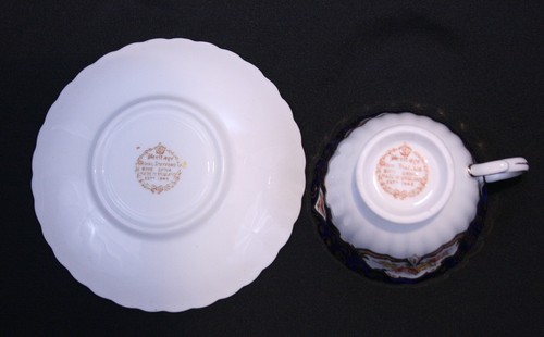 Coppa da tè e disco vintage Royal Stafford Heritage Bone Cina blu cobalto e bianco - Foto 8 di 10