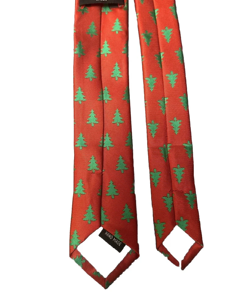 R Classics London Christmas Red And Green Tree Motif Skinny Microfiber Neck Tie - Imagem 3 de 4