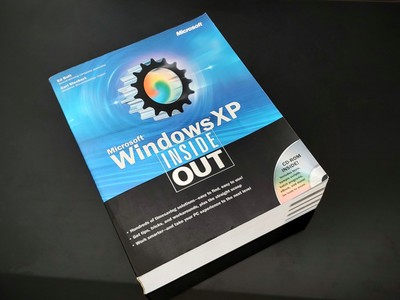 Classic ~ Microsoft Windows Xp Inside Out By Ed Bott & Carl Siechert ~ Brand New
