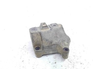 VW CADDY III Furgon 2KA, 2KH, 2CA, 2CH Getriebehalter 1K0199117AJ 1.97 28733901