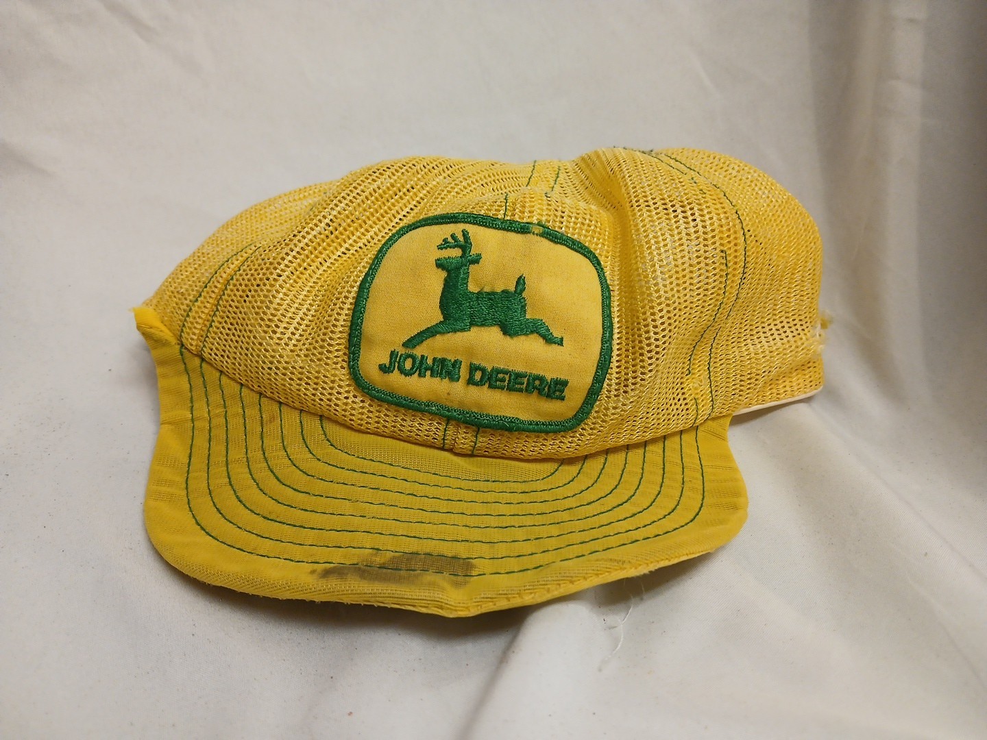 Vintage John Deere Patch Yellow Full Mesh Snapback Hat Louisville Mfg. Co. USA