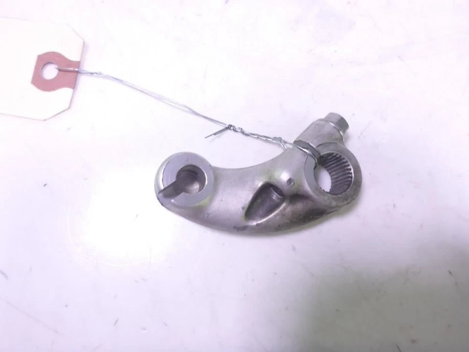 08 Triumph Rocket III 3 Clutch Pull Rod Arm Bracket Link Linkage TRSH DV - Image 2 of 4