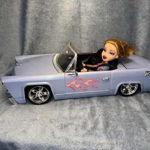 Voiture radio américaine Bratz - Label Emmaüs