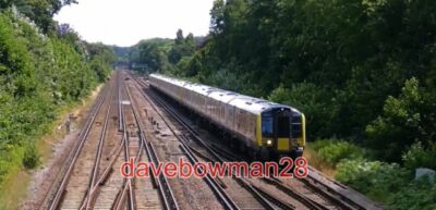PHOTO  THREE SOUTH WESTERN RAILWAY SIEMENS DESIRO 450 CLASS EMUS WITH 450127 LEA