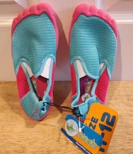 KIDS NEWTZ WATER SHOES  SIZES 11-12 ALL DAY COMFORT - UPF 50 