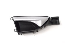 Porte arrière et accessoires Infiniti Q30