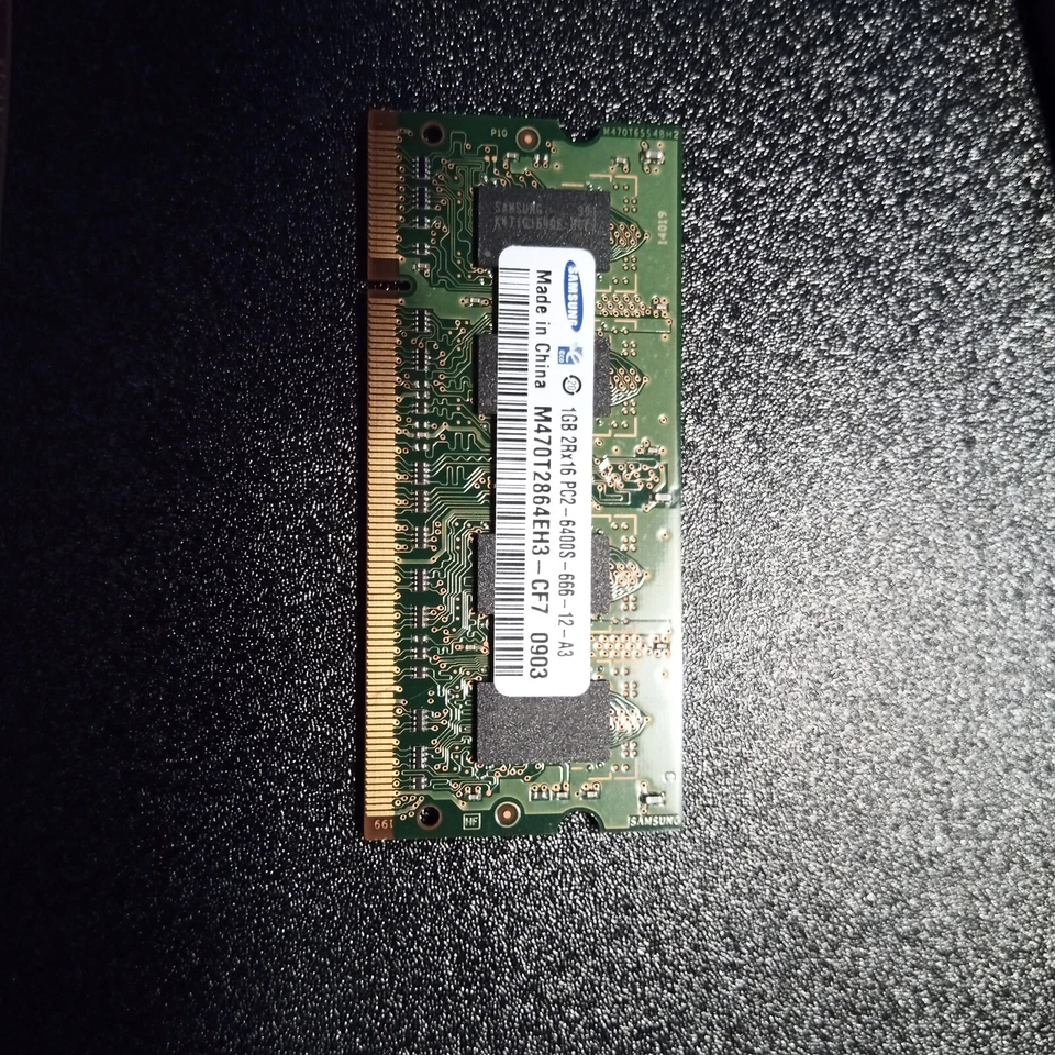 Samsung 1 GB 2Rx16 PC2 - 6400S-666 MHz Memory (M470T2864EH3-CF7) - Image 2 of 2