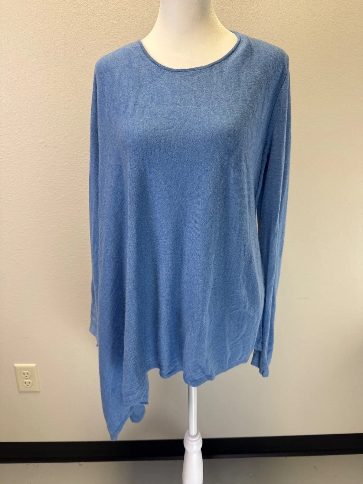 Gianni Bini Sweater Poncho Womens Medium 100% Wool Blue Bat Model Cottagecore