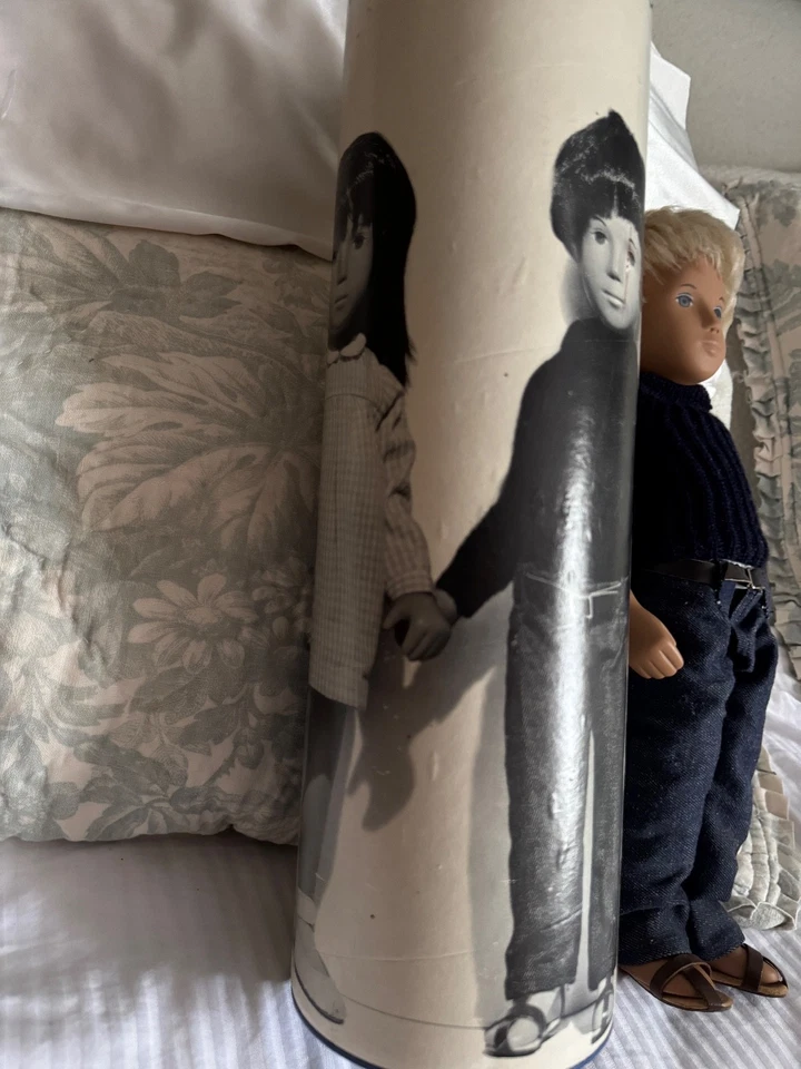 MUÑECA NIÑO RUBIO SASHA GREGOR 16" VINTAGE CON TUBO Foto 3 de 4