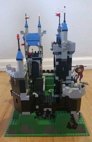 LEGO (6090) Castle: Royal Knight's Castle - 100% Complete Box Manual All Figures