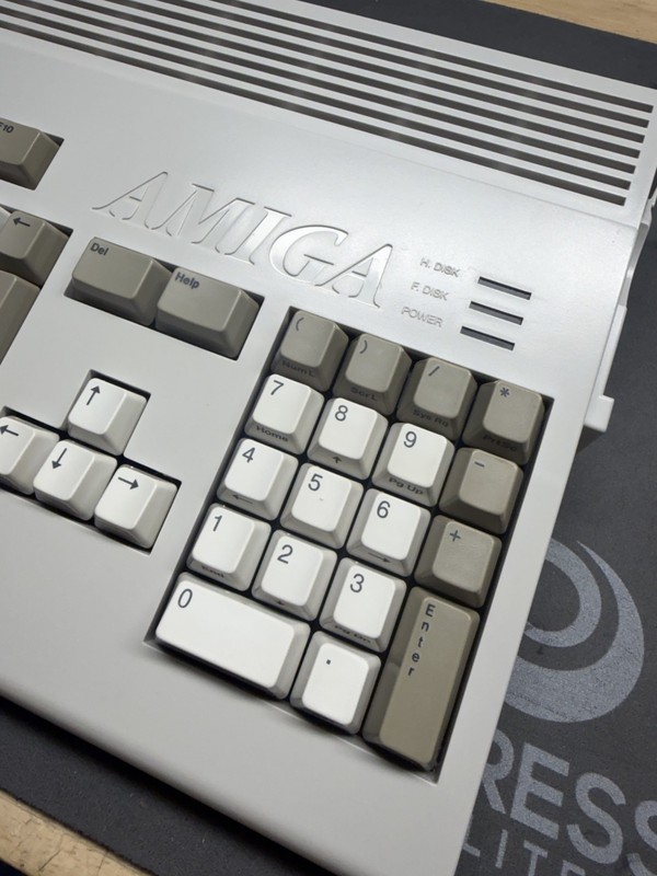 Commodore Amiga 1200 HD Computer , very good condition, memory expanded