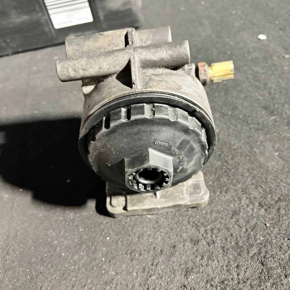 Engine Oil Cooler for Ford Mondeo III B5Y III B4Y Transit Tourneo 2.0 2.2 2.4 - Image 3 of 4