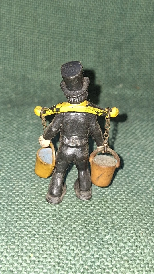 Gummi Spielzeug Figur Schornsteinfeger Kaminkehrer - Schwarz - 7cm - Bild 2 von 4