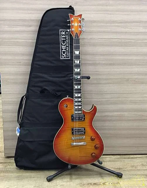 SCHECTER SOLO 6 CLASSIC LES PAUL TYPE Electric Guitar