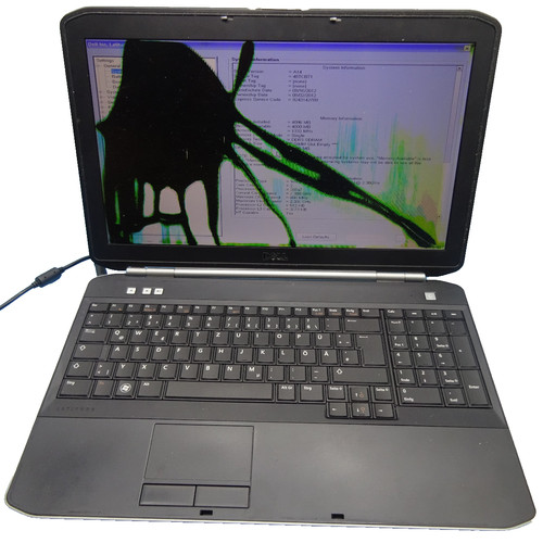 DELL Latitude E5520 (P15F)*Notebook *OHNE RAM & HDD*Für Ersatzteil DEFEKT#N31