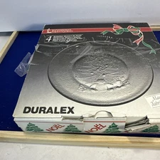 DURALEX NOEL CHRISTMAS TREE 4 PC 8" GLASS SALAD PLATES HOLIDAY DINNERWARE  Vtg