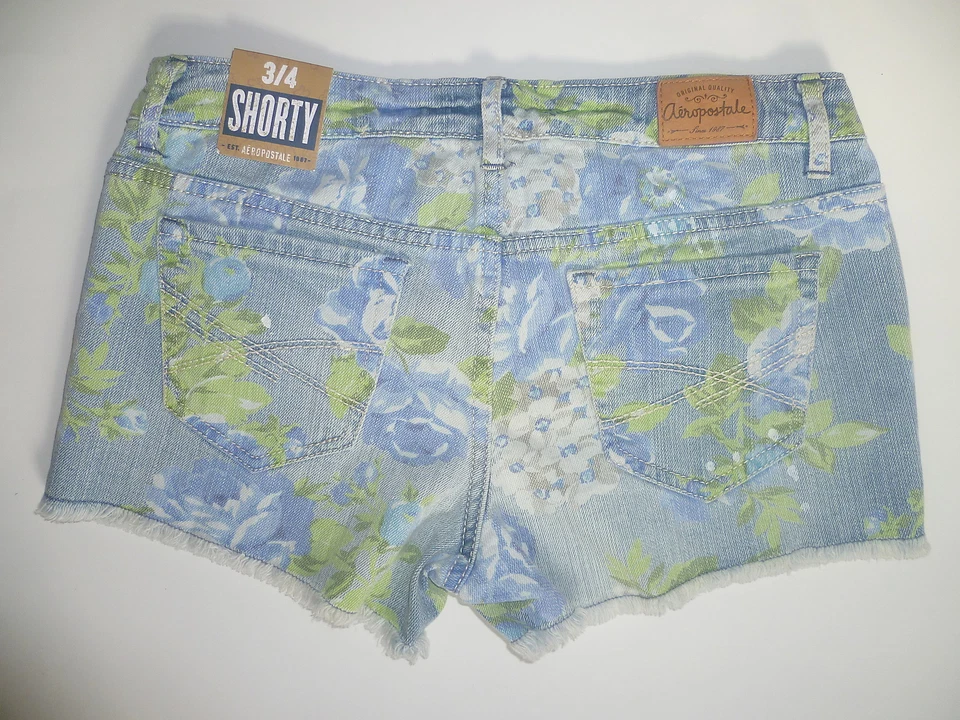 女式 AEROPOSTALE 褪色花卉中号水洗牛仔短裤全新带标签 #0416 — 第 2/2 张图片