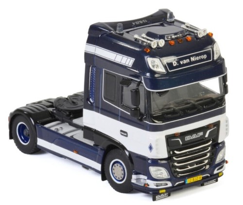 WSI01-2728 - Truck Solo Of Carrier Dion Van Nierop - DAF XF Ssc My2017 - Picture 3 of 5