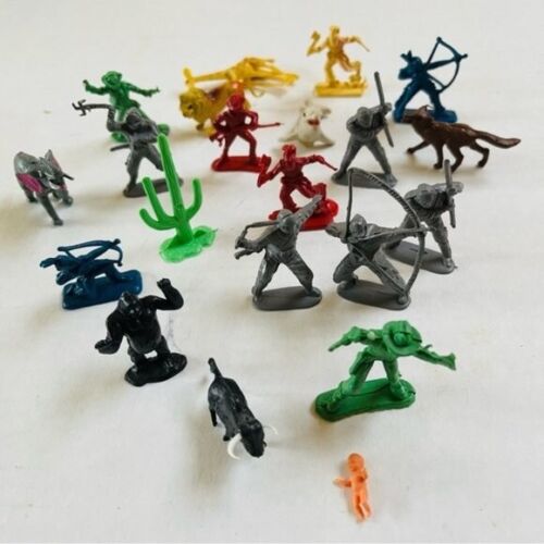 Mini Plastic Animals Soldiers Cowboy Ninja Archers Assorted 21 Pieces Kids Toy - Picture 1 of 7