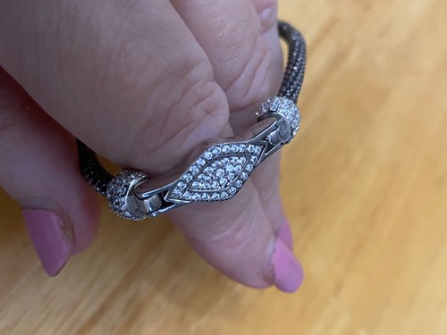 one of a kind silver and black hematite bracelet, new in box, size 7. - Picture 2 of 13