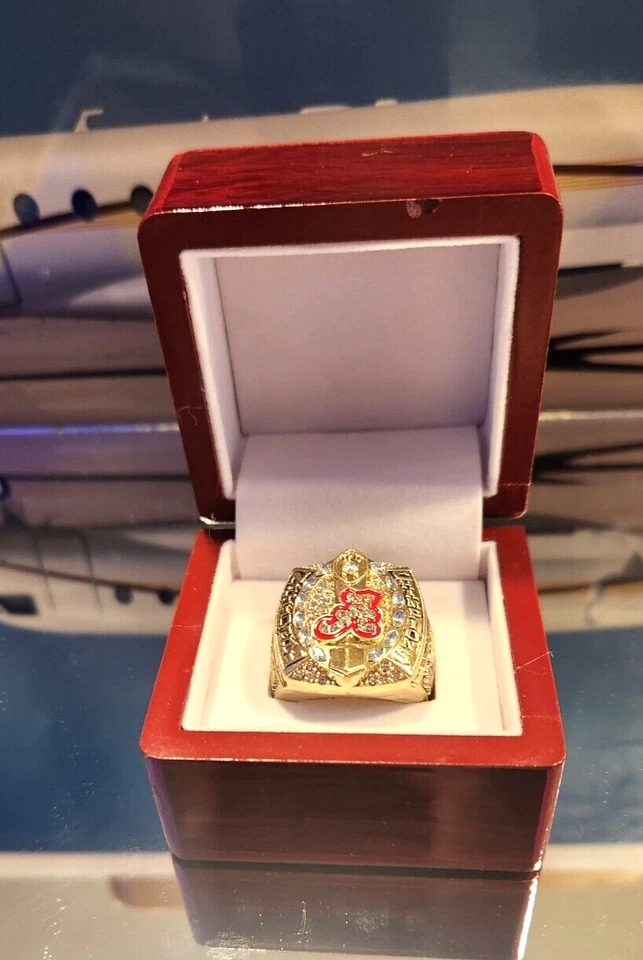 Anillo conmemorativo del Campeonato Nacional Alabama 2015 Foto 2 de 4