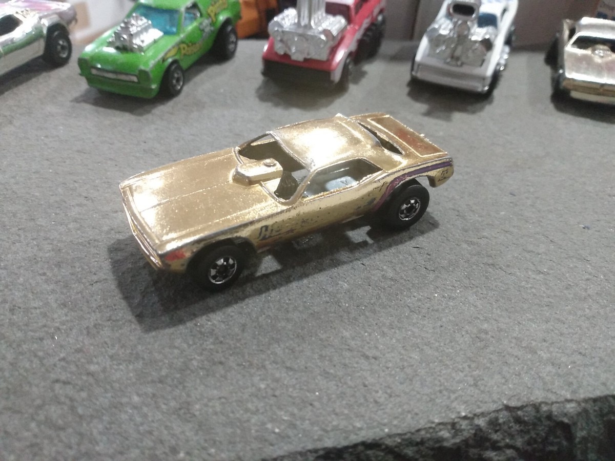 RARE! Hot Wheels 1969 Gold Hemi Hauler Funny Car Blackwalls Hong
