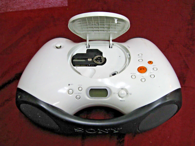 Sony ZS-X3CP S2 Sports Boombox CD Player AM/FM Radio READ