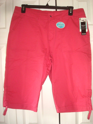 Ladies Petite Skimmer Capris Size 14P Relaxed Raspberry New | eBay