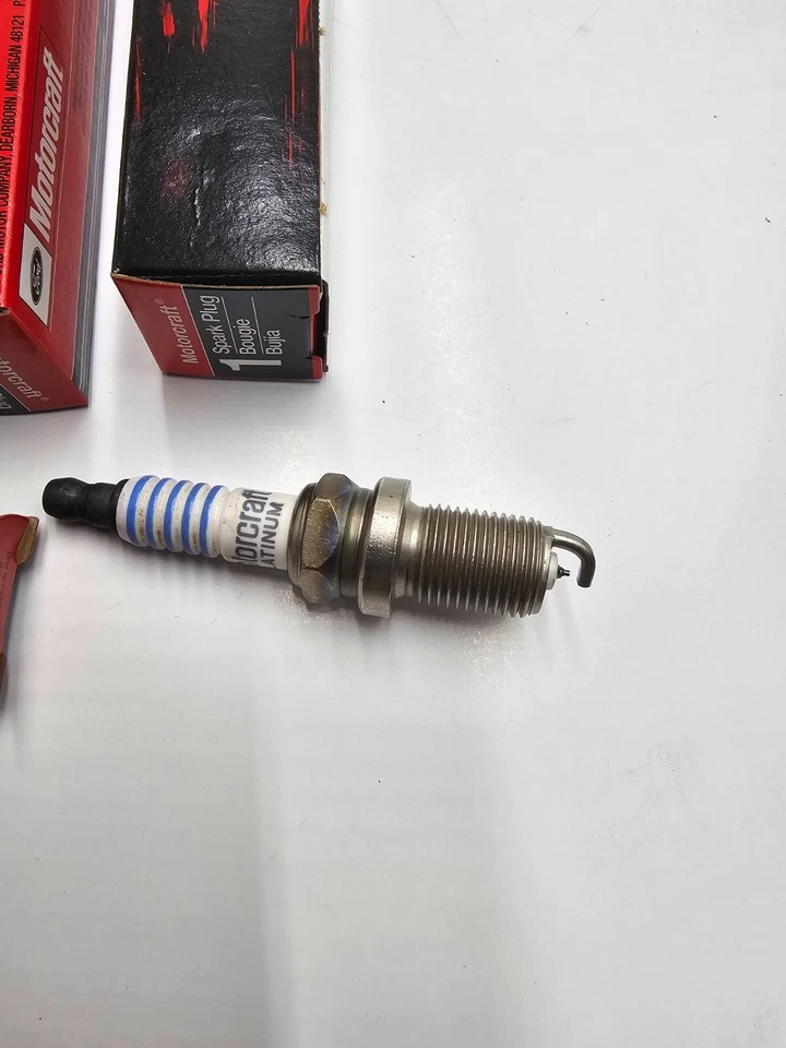 (CANTIDAD 8) Bujía Motorcraft SP-497 para Mitsubishi Outlander Sport 2019 Foto 3 de 4