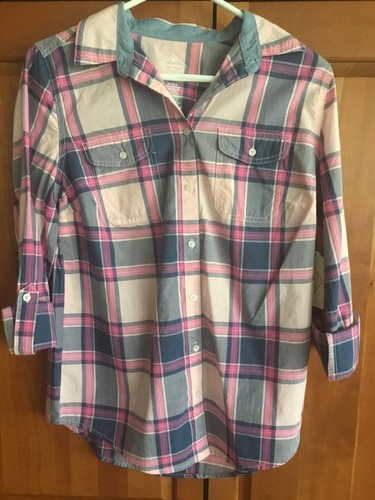 2 Women’s Size Small St John's Bay Shirts - Picture 9 of 12