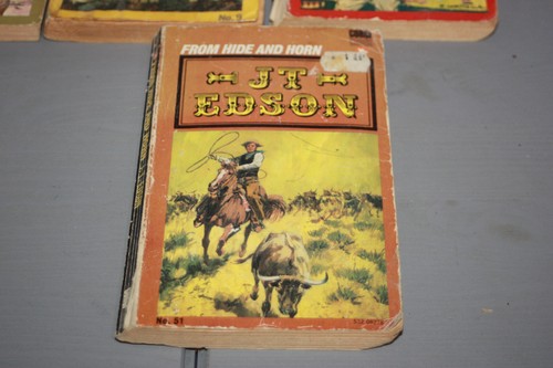 5 x J. T. Edson Cowboy Western Novels Small Paperback Books Vintage lot4 - Foto 4 di 12