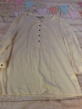 Banana Republic Women  s Blouse Button Long Sleeved Ivory Cream Sz XS