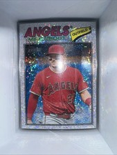 2026 Topps Heritage Mike Trout Chrome Silver Sparkle #163 Los Angeles Angels