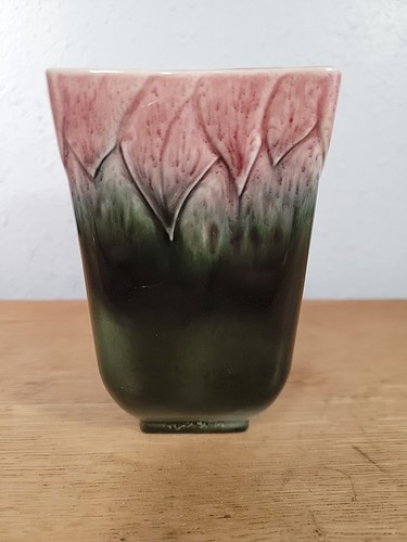 Vintage MCM 1950's Hull USA Pottery Green & Pink Planter or Vase #116 - Picture 2 of 8