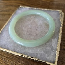 Natural Green Nephrite Jade 10mm Bangle: Classic Round Bracelet 58mm Opening
